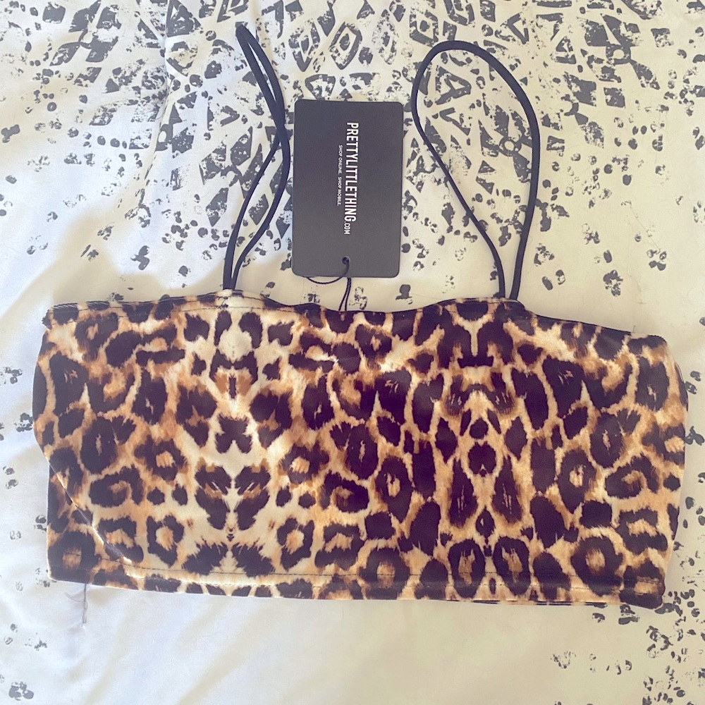 PrettyLittleThing leopard top 🐆🔥
